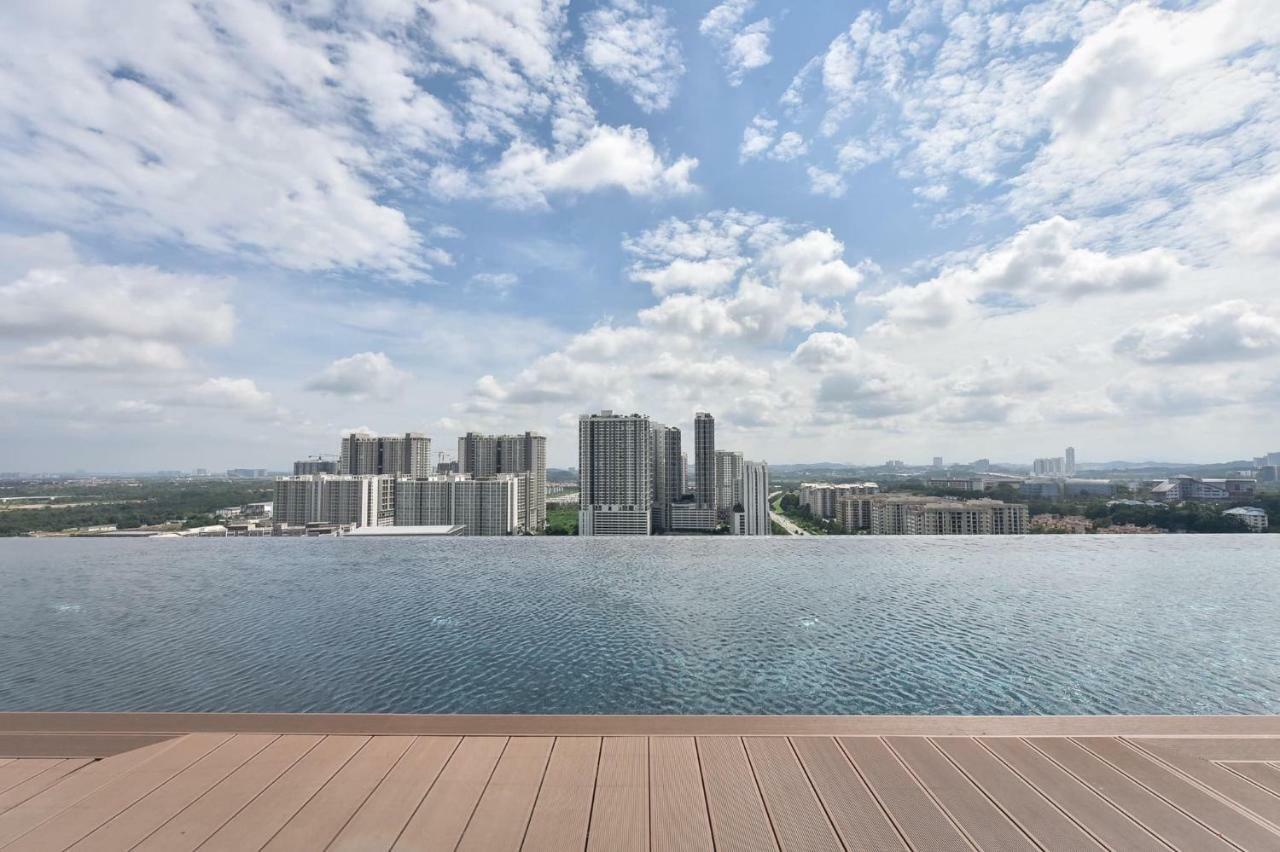 Cyberjaya Tamarind Suites,Mediya Homestay Zewnętrze zdjęcie